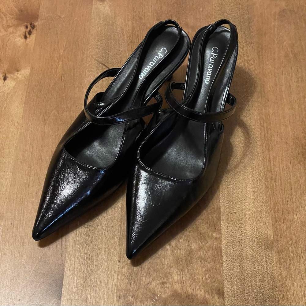 C. Paravano Black Patent Leather Toe Kitten Heels size 38.5 Like New!